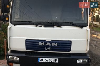 Грузовой фургон MAN 10.163 2001 в Тячеве