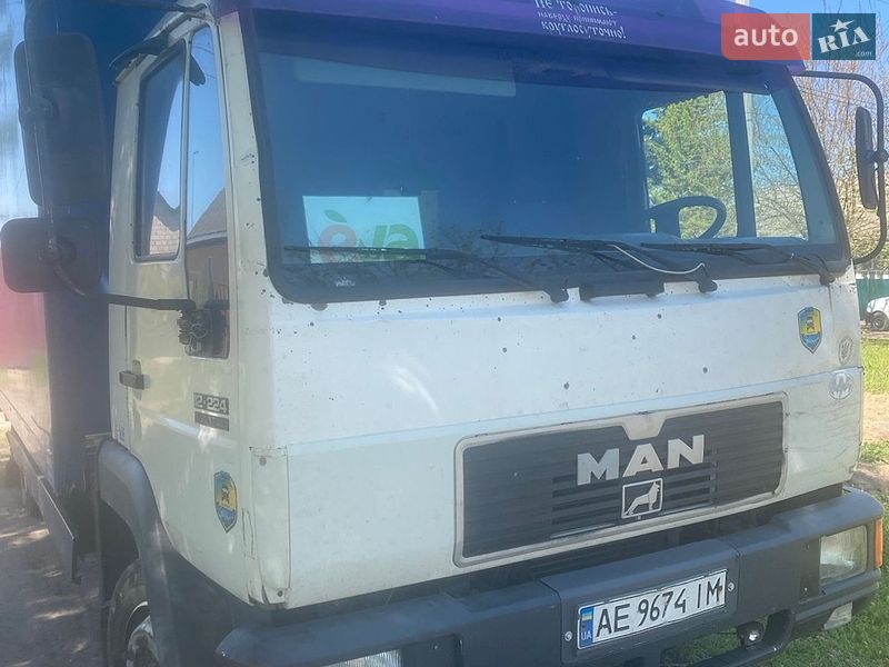 Грузовой фургон MAN 10.224 2000 в Новомосковске