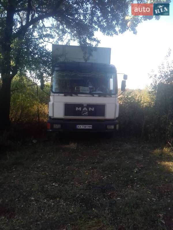 Грузовой фургон MAN 10.225 2014 в 