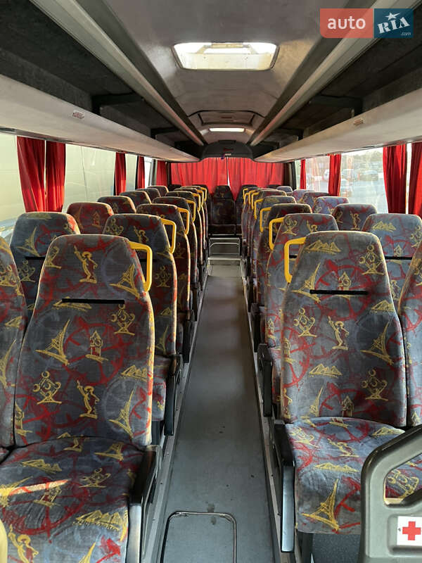 Туристичний / Міжміський автобус MAN 11.220 1998 в Львові