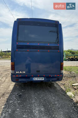 Туристический / Междугородний автобус MAN 11.220 2001 в 