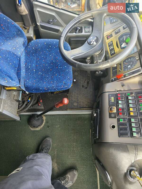 Туристичний / Міжміський автобус MAN 11.220 2000 в Вижниці фото 4 Туристичний / Міжміський автобус MAN 11.220 2000 в Вижниці