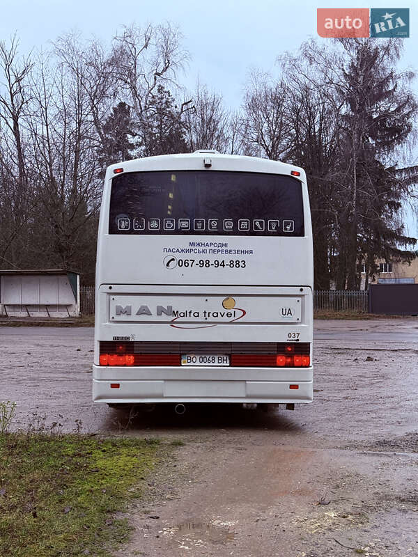 Туристический / Междугородний автобус MAN 11.220 2000 в Теребовле