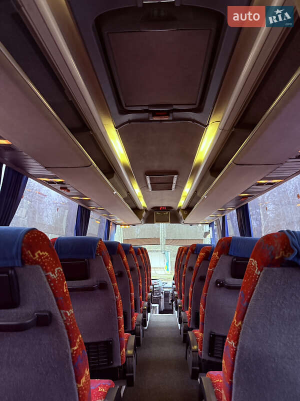 Туристический / Междугородний автобус MAN 11.220 2000 в Теребовле