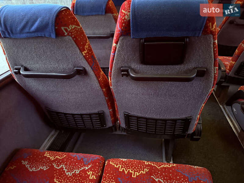 Туристический / Междугородний автобус MAN 11.220 2000 в Теребовле