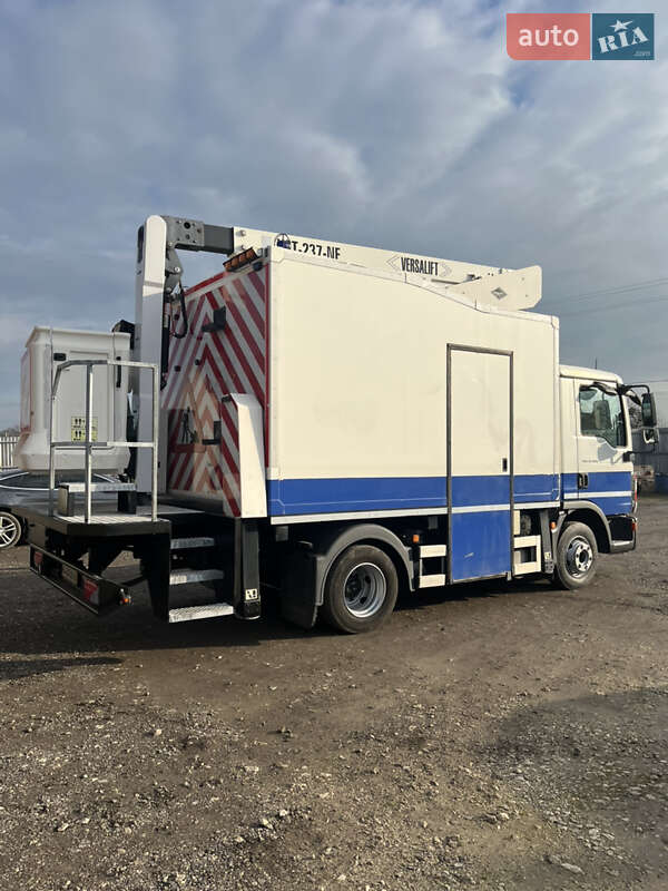 Автовышка MAN 12.192 2009 в Луцке