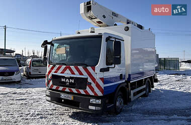 Автовышка MAN 12.192 2009 в Луцке