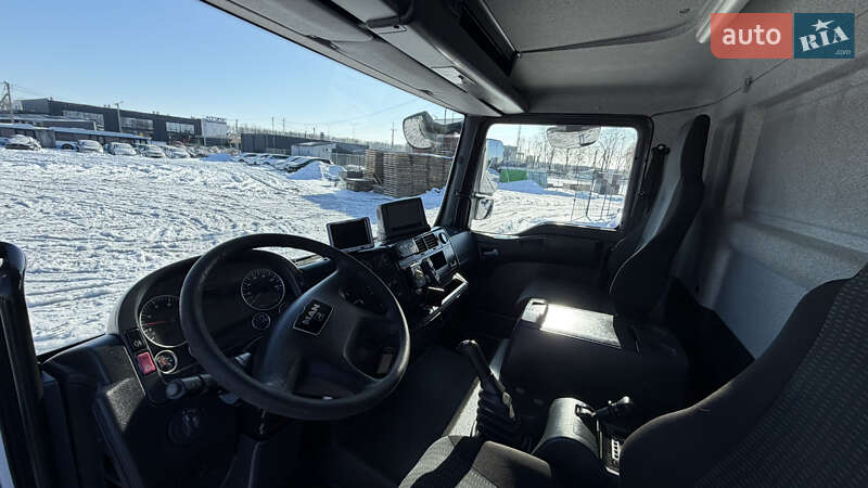 Автовышка MAN 12.192 2009 в Луцке