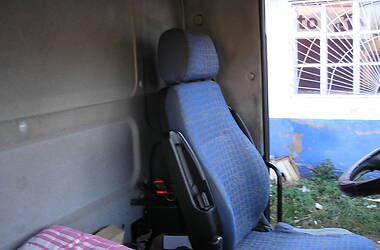 Грузовой фургон MAN 12.220 2004 в Нежине