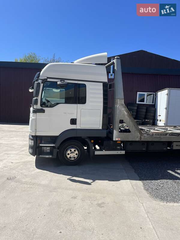 Автовоз MAN 12.220 2013 в Кривому Розі