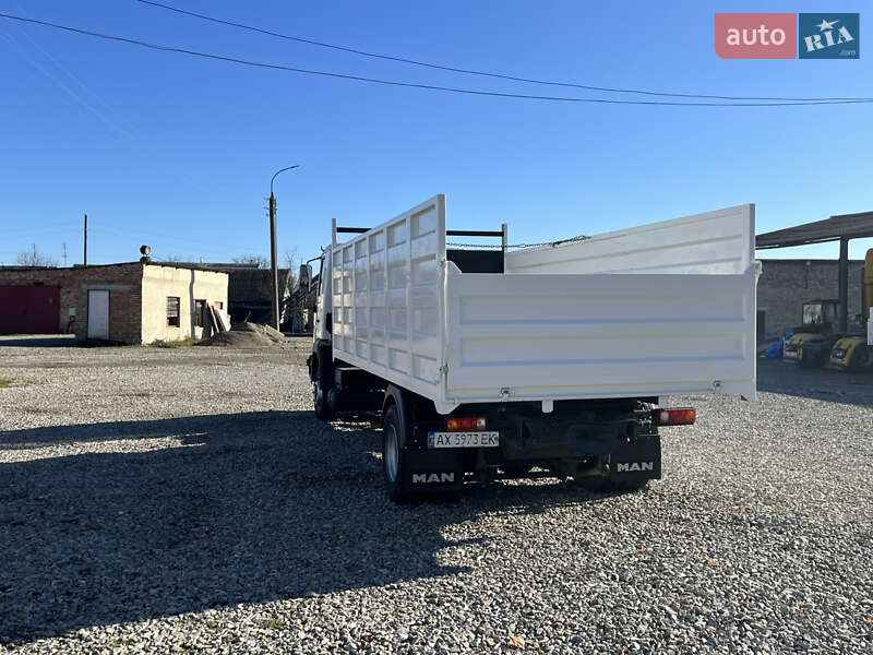 Самосвал MAN 12.220 2005 в Ивано-Франковске