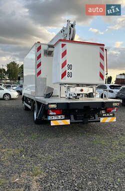 Автовышка MAN 12.224 2012 в 