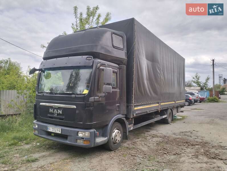 Тентований MAN 12 2011 в Бородянці