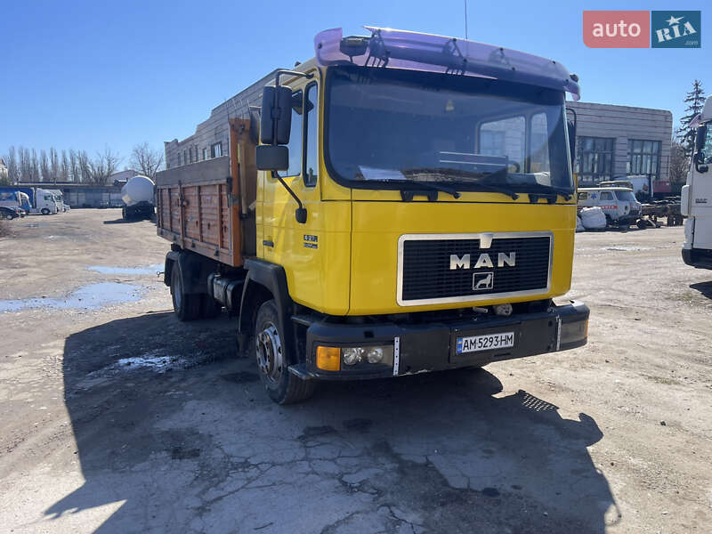 Самоскид MAN 14.272 1995 в Житомирі