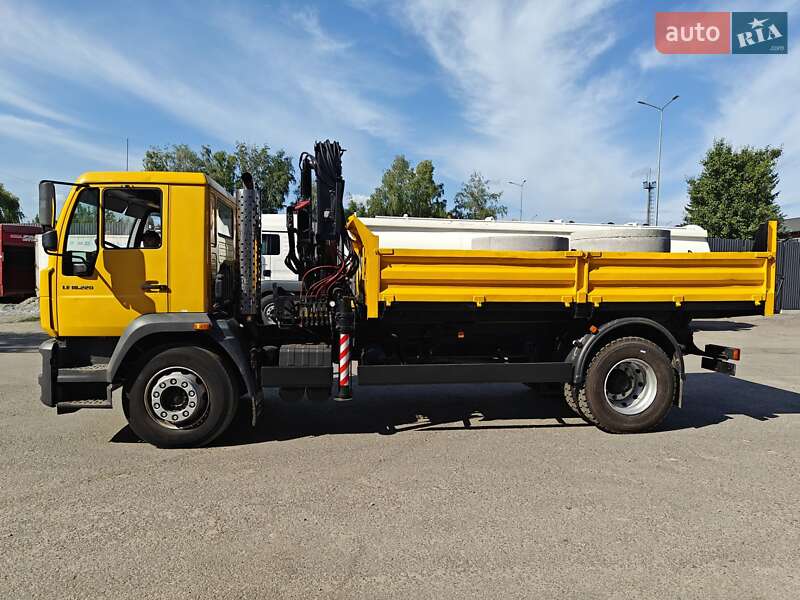 Самосвал MAN 18.220 2004 в 