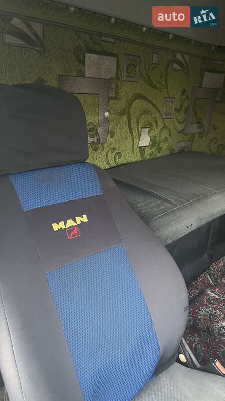 Грузовой фургон MAN 18.220 2003 в Николаеве
