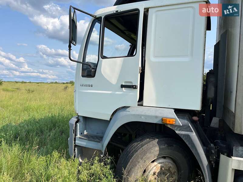 Грузовой фургон MAN 18.224 2001 в Вознесенске