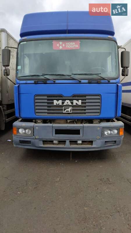 Вантажний фургон MAN 18.224 2001 в Миколаєві