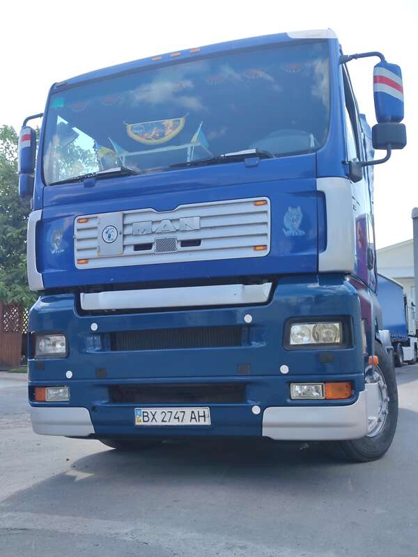 Тягач MAN 18.410 2000 в 