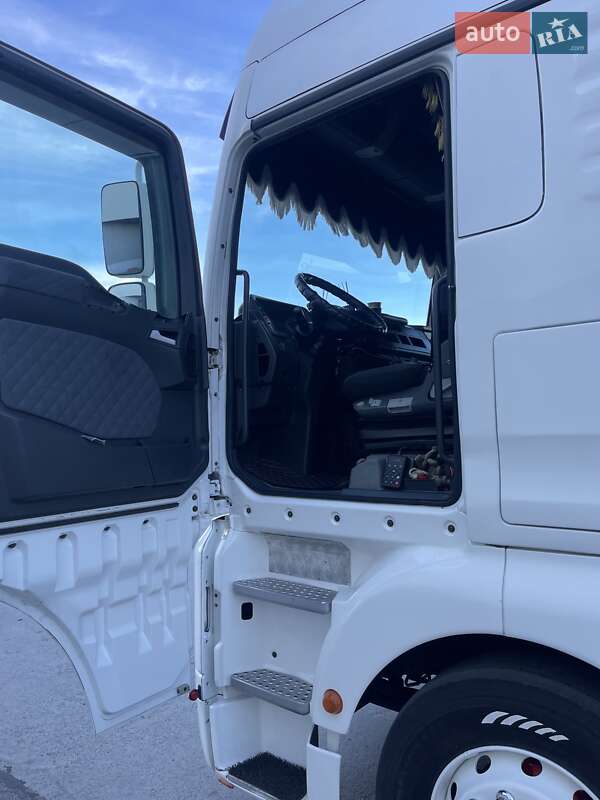 Тягач MAN 18.430 2006 в Днепре