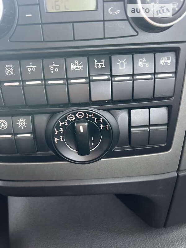 Тягач MAN 18.440 2009 в Черновцах