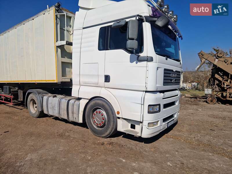 Тягач MAN 18.440 2007 в Дубні