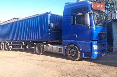 Контейнеровоз MAN 18.440 2010 в 