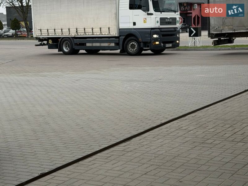 Тентований MAN 18.440 2006 в Тячеві