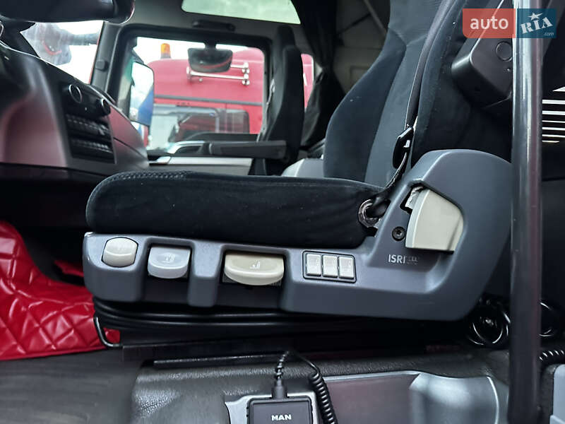 Тягач MAN 18.480 2012 в Умані