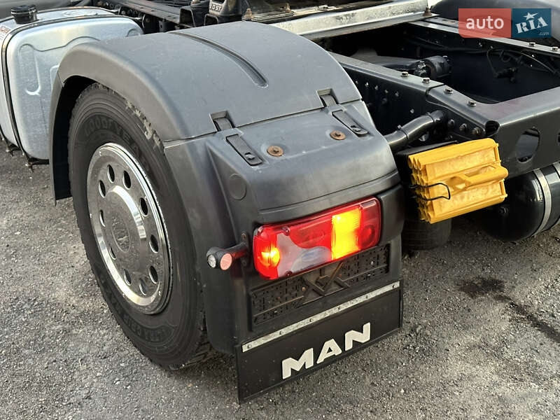 Тягач MAN 18.480 2012 в Умани