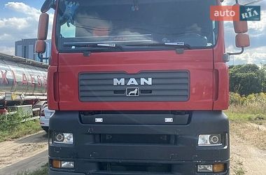 Тягач MAN 18.480 2004 в Борисполі