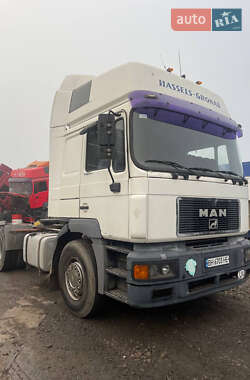 Тягач MAN 19.414 2000 в 