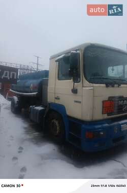 Бензовоз MAN 19.463 2000 в Києві