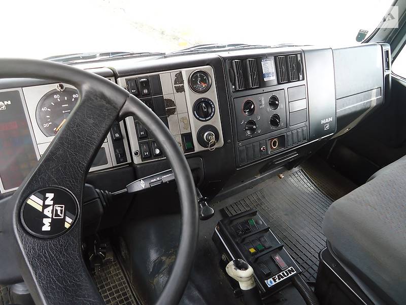 Сміттєвоз MAN 26.314 2002 в Києві фото 21 Сміттєвоз MAN 26.314 2002 в Києві