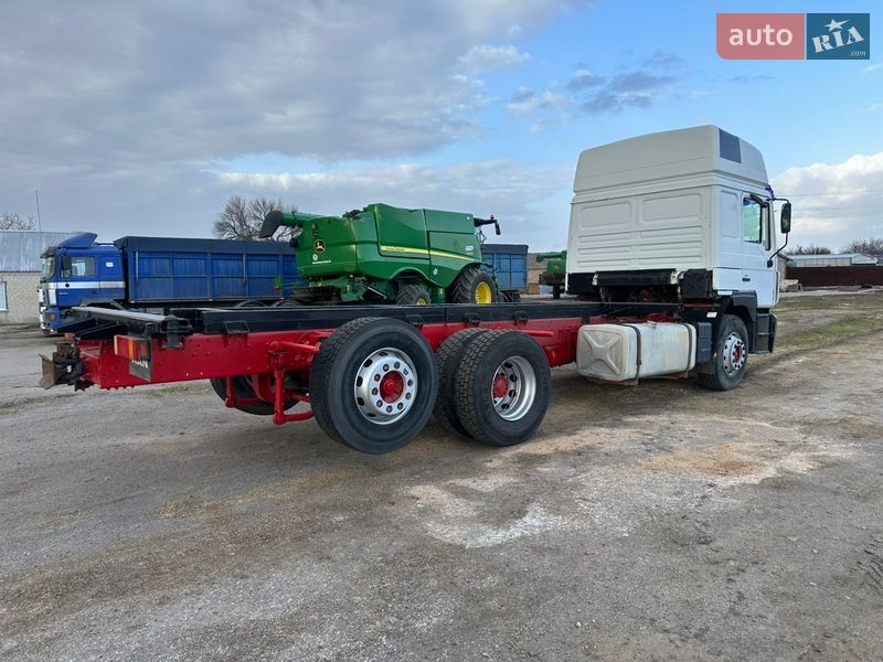 Платформа MAN 26.372 1992 в Томаковке