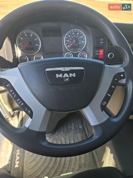 Контейнеровоз MAN 26.400 2008 в Дніпрі