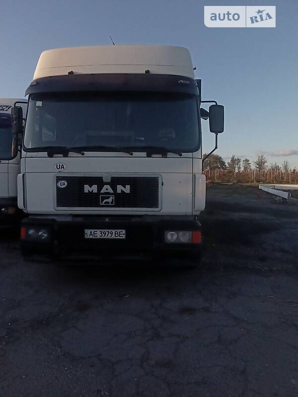 Зерновоз MAN 26.403 1996 в Каменском