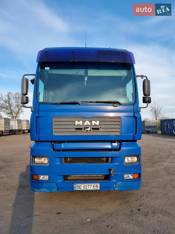 Контейнеровоз MAN 26.410 2004 в 
