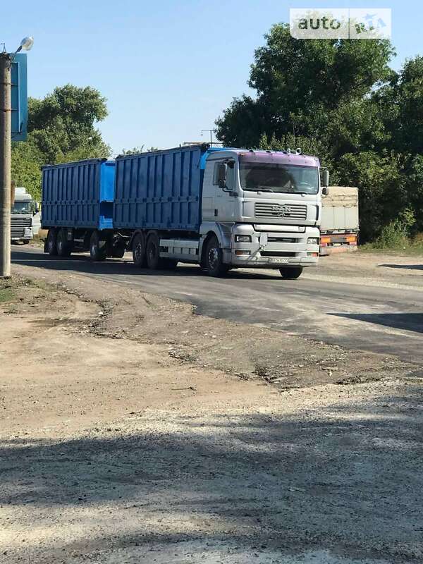 Контейнеровоз MAN 26.410 2004 в Новоукраинке