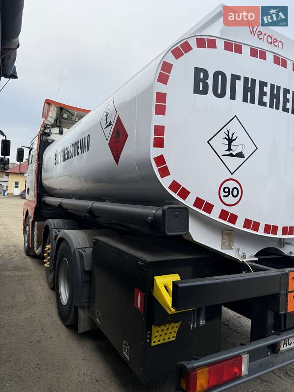 Бензовоз MAN 26.410 2003 в Луцке фото 3 Бензовоз MAN 26.410 2003 в Луцке