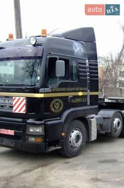 Тягач MAN 26.413 2002 в 