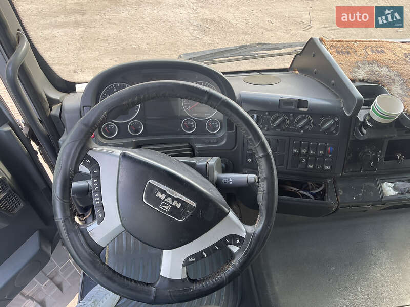 Контейнеровоз MAN 26.440 2007 в Кропивницькому