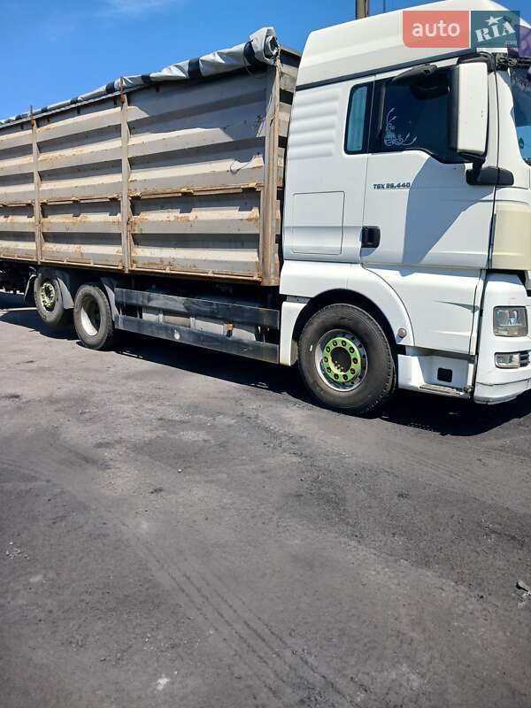 Контейнеровоз MAN 26.440 2011 в Терновке