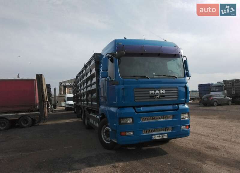 Контейнеровоз MAN 26.440 2007 в Дніпрі