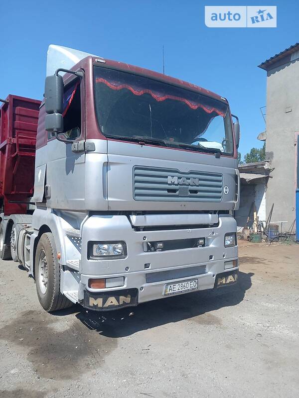 Тягач MAN 26.463 2002 в Кривом Роге