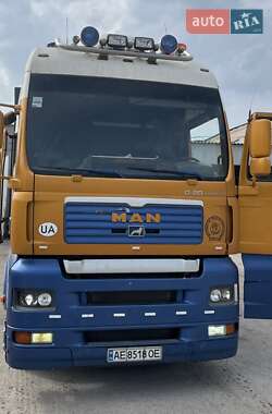 Тягач MAN 26.530 2004 в 