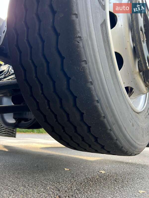 Контейнеровоз MAN 26 2021 в Черновцах