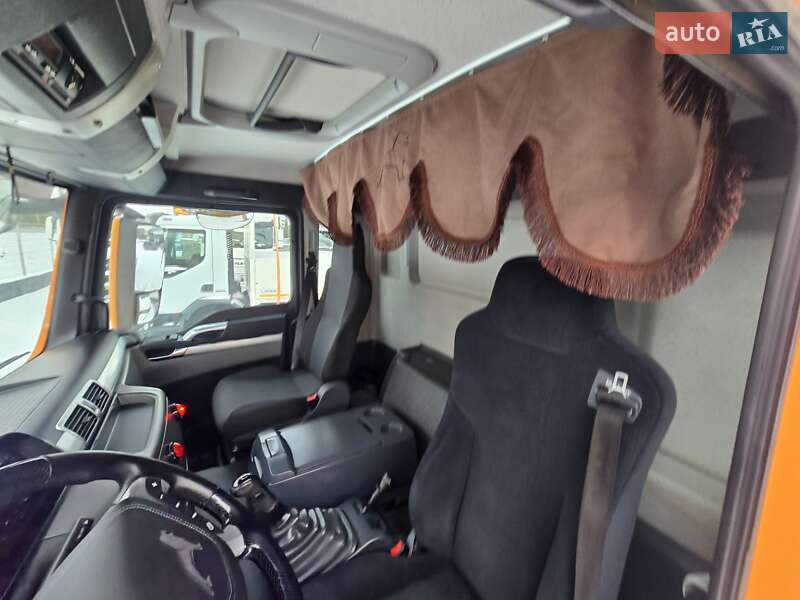 Тягач MAN 35.402 2012 в Вінниці