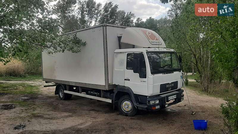 Вантажний фургон MAN 8.145 2002 в Харкові