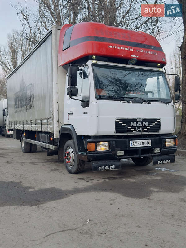 Вантажний фургон MAN 8.163 2000 в Дніпрі фото Вантажний фургон MAN 8.163 2000 в Дніпрі